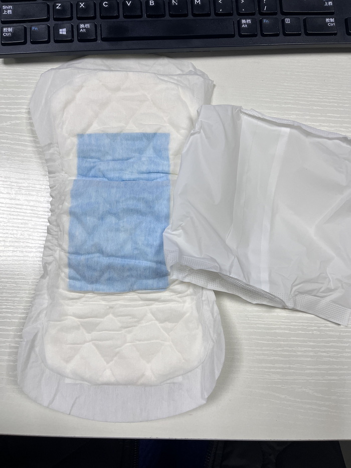 Neu eingetroffen: Stillhandtuch